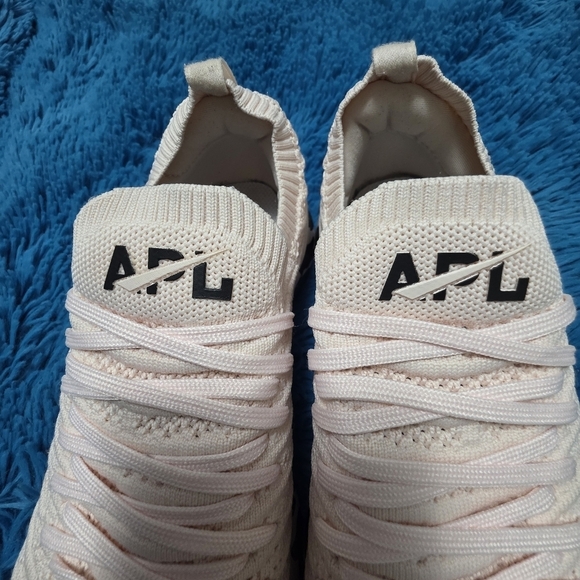 APL Techloom Wave Women's Athletic Shoes Size 7 Light Pink And BL/Navy Leopard - Picture 8 of 10